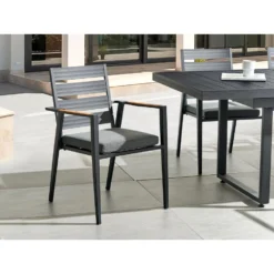 Beliani Tuinstoel TAVIANO - Zwart Aluminium -Zon Bloei Verkoopwinkel 47a1a9ca519b4ceb9ea1dae225c90685