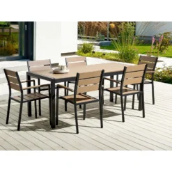 Beliani Tuintafel VERNIO - Lichte Houtkleur Kunsthout, Aluminium -Zon Bloei Verkoopwinkel f77a8927793442f8916bc7fb5afbc45a