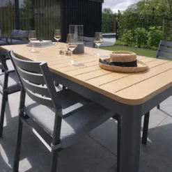 Giga Meubel Tuintafel Polywood 200cm - Aluminium Onderstel - Tafel Brent -Zon Bloei Verkoopwinkel fcc0a429bea14351a7e26c617a35cd2c